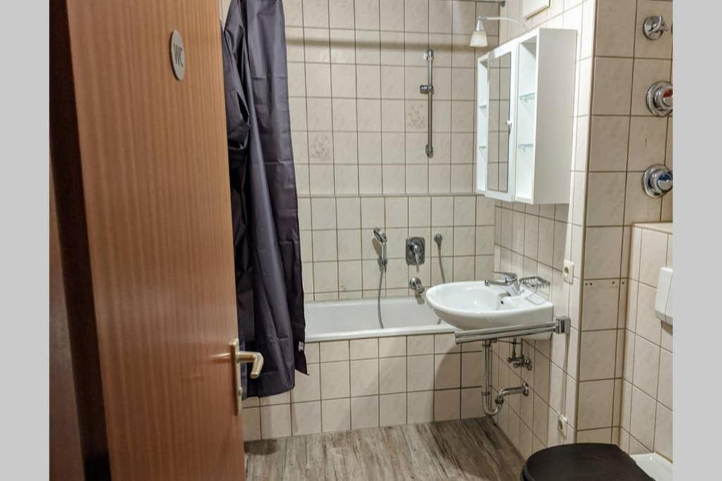 Ideale Messe/Airport Wohnung 15Min Fahrtweg 特克下的基希海姆 外观 照片